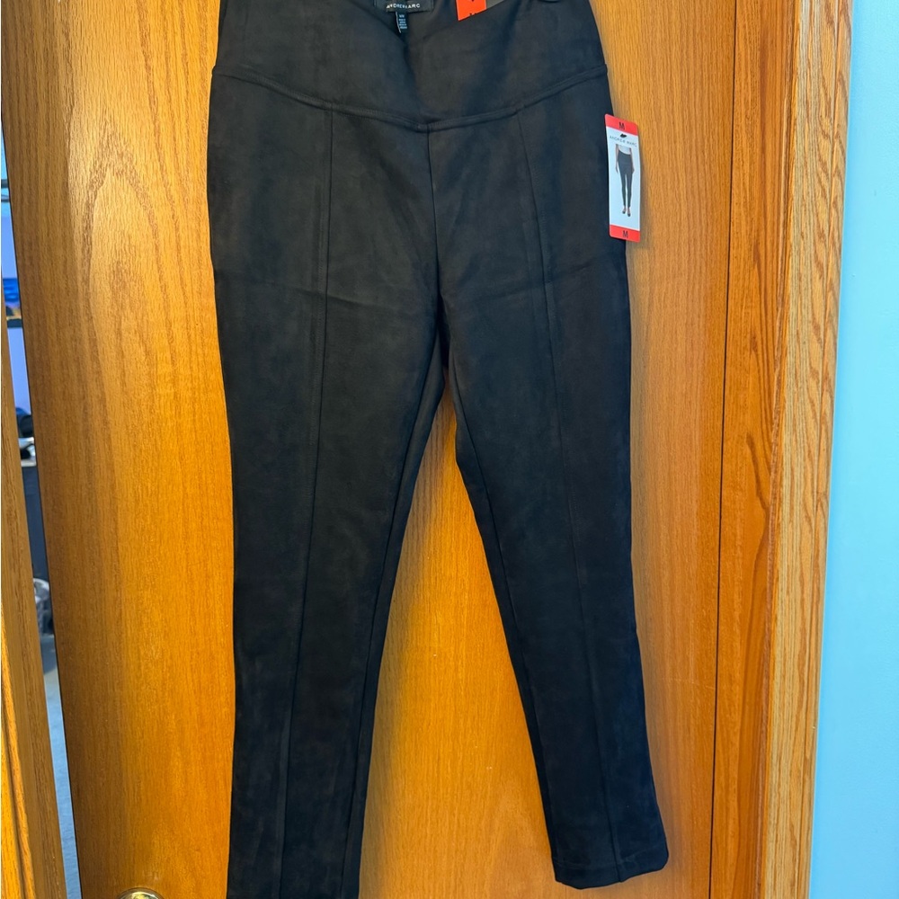 Andrew Marc Black velour stretch Pants